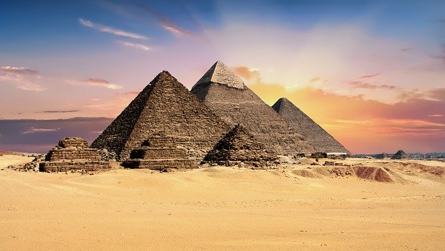 Die heilige Bedeutung von Pyramiden