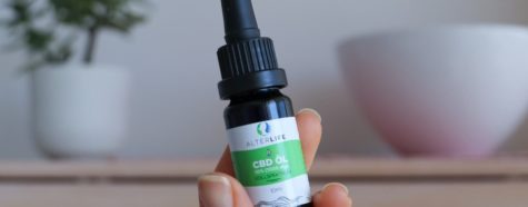 Du betrachtest gerade Cannabisöl (CBD) konsumieren: Was es wirklich bringt